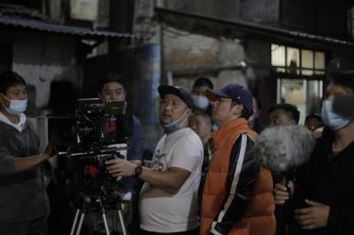 《單親辣媽》 未婚媽媽的職場(chǎng)奮斗與溫情成長(zhǎng)